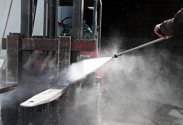 Professional Pressure Washing in Savannah, MO